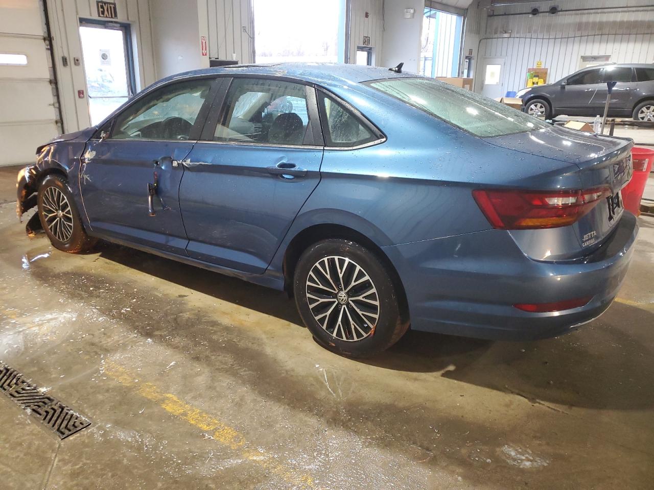 2019 Volkswagen Jetta - Image 2