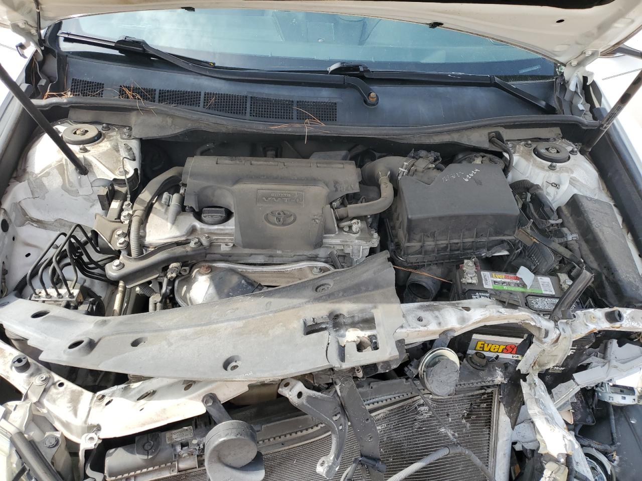 2014 Toyota Camry - Image 13