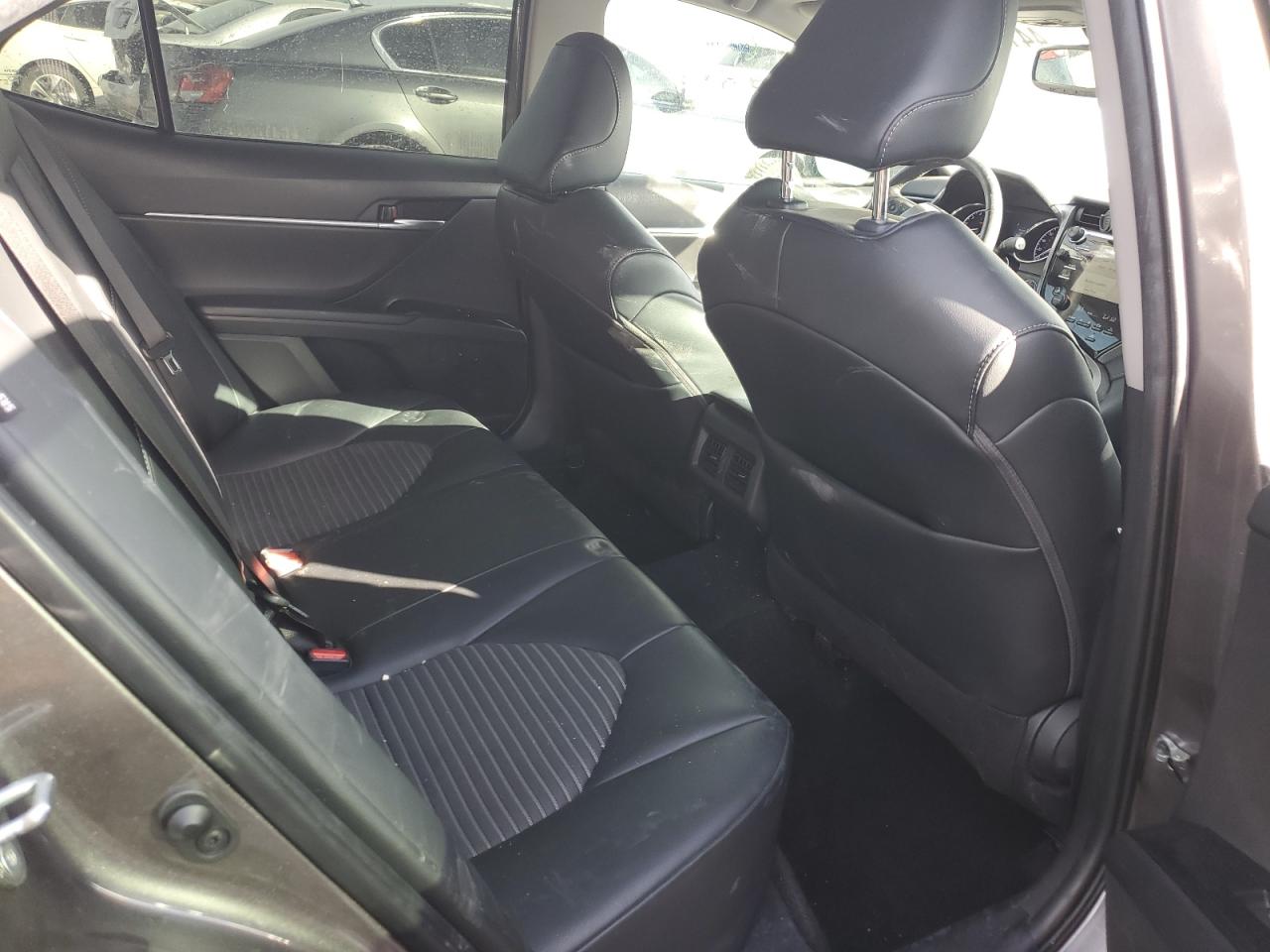 2020 Toyota Camry - Image 10