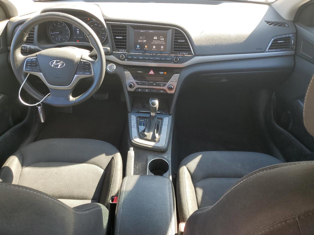 2017 Hyundai Elantra - Image 8