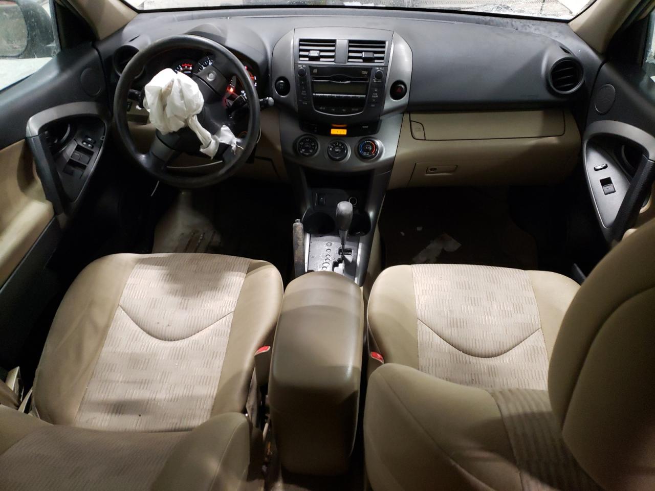 2010 Toyota RAV 4 - Image 8
