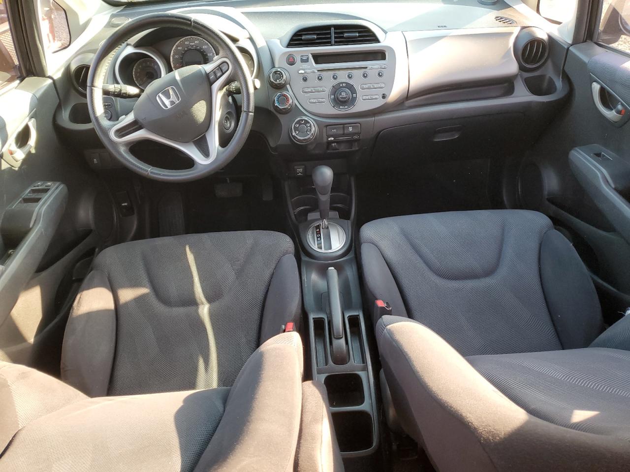2011 Honda Fit - Image 8