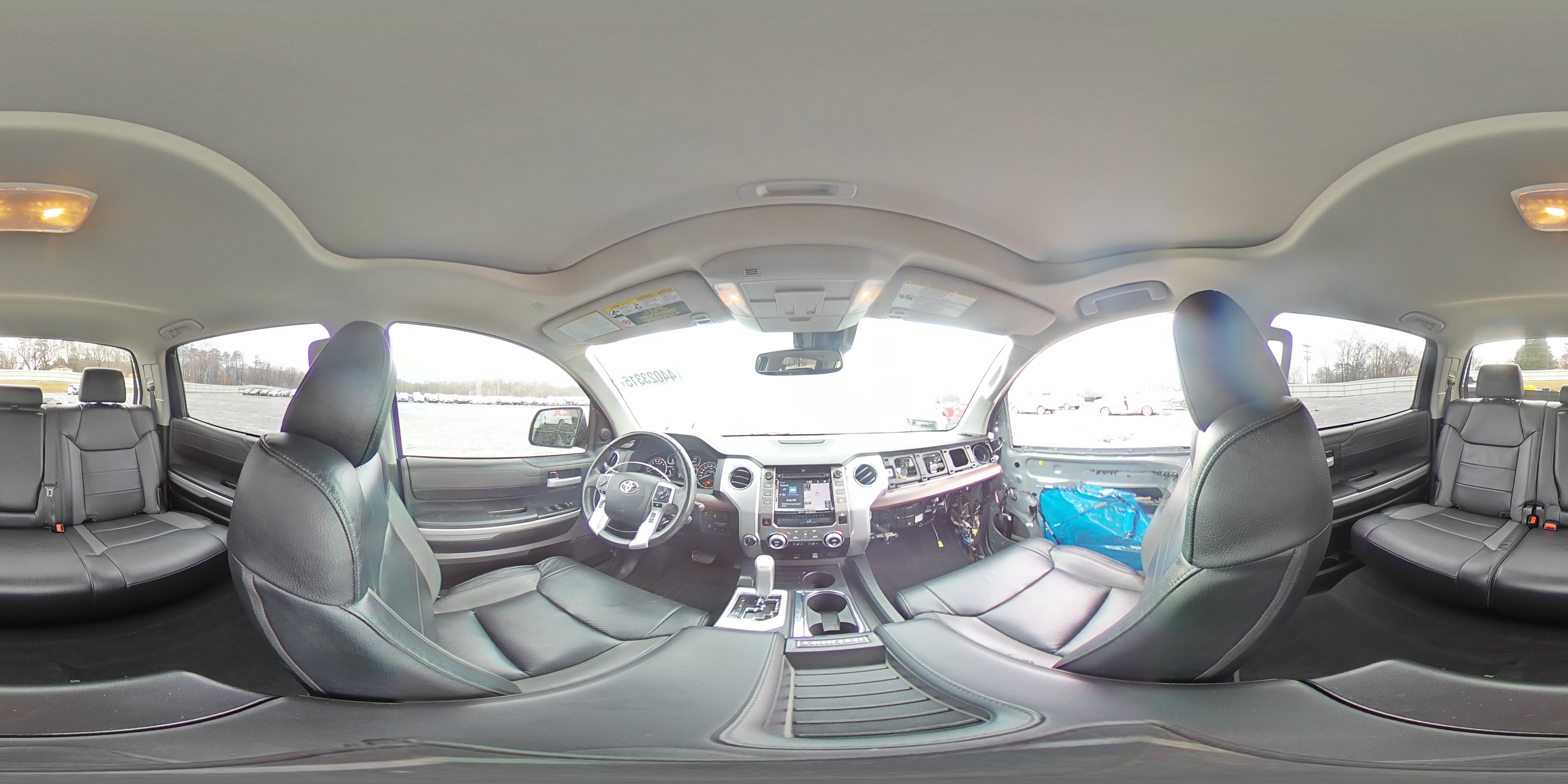 2019 Toyota Tundra - Image 13