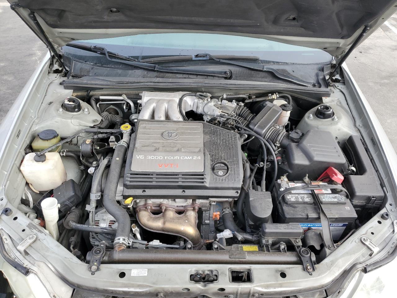 2004 Toyota Avalon - Image 12