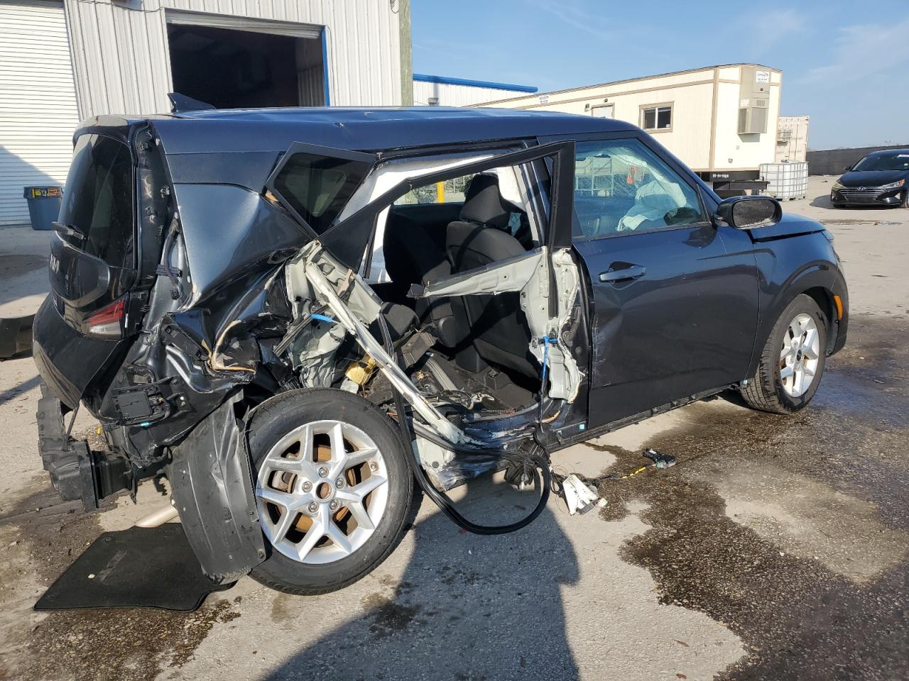 2023 Kia Soul - Image 3