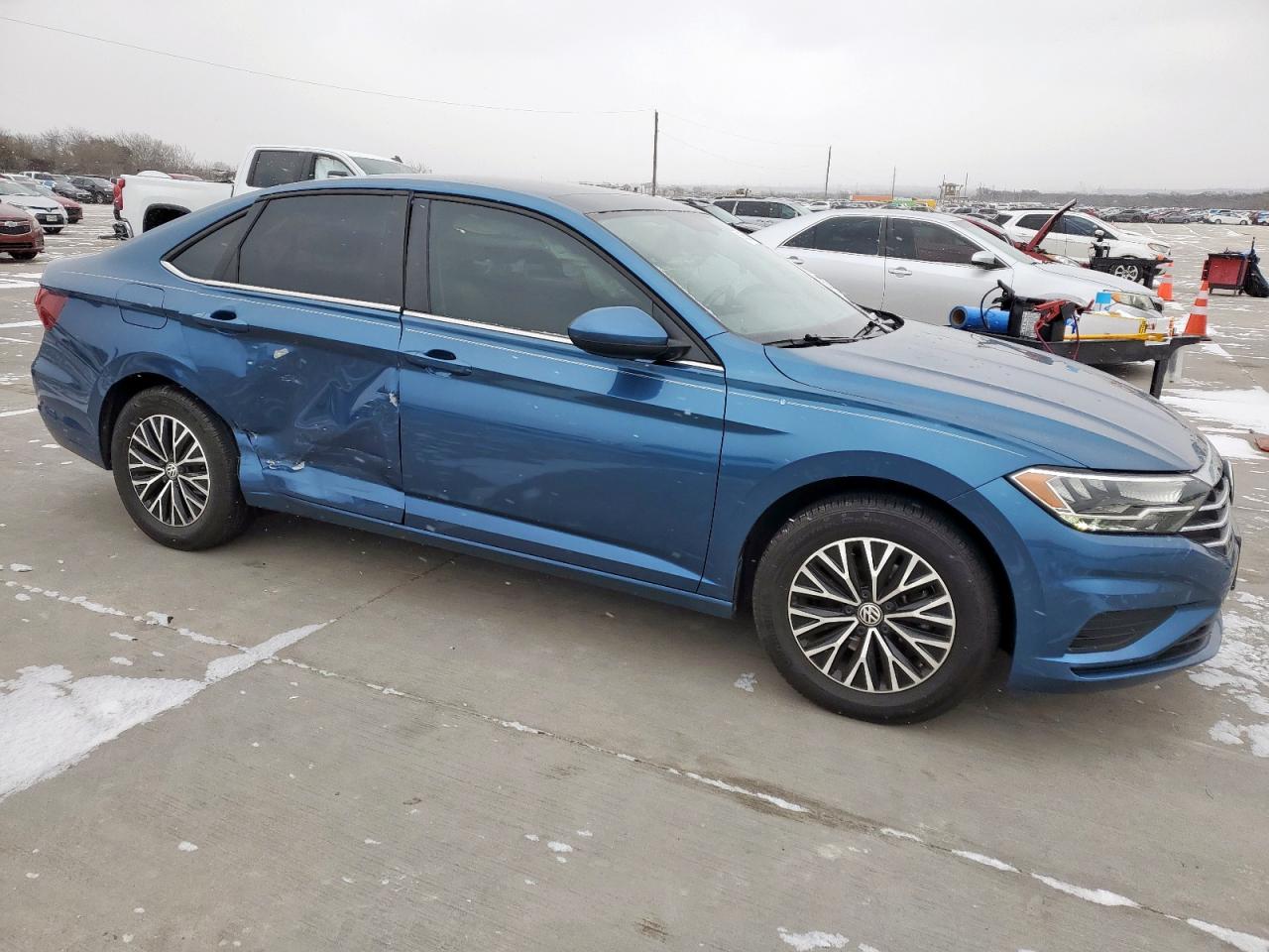 2019 Volkswagen Jetta - Image 4