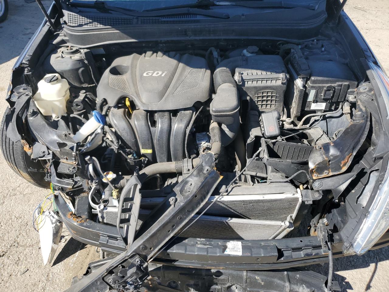 2012 Hyundai Sonata - Image 11