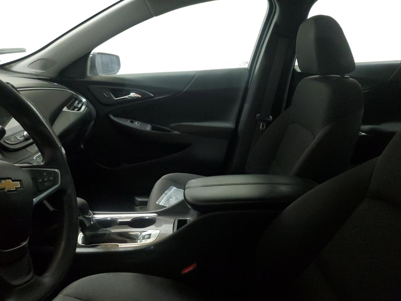 2022 Chevrolet Malibu - Image 7