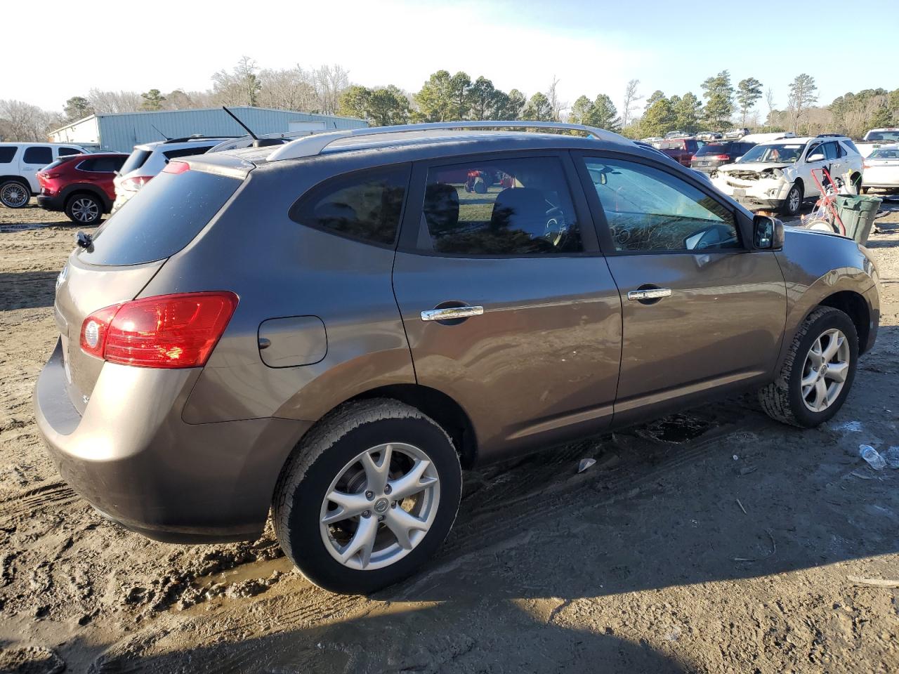 2010 Nissan Rogue - Image 3