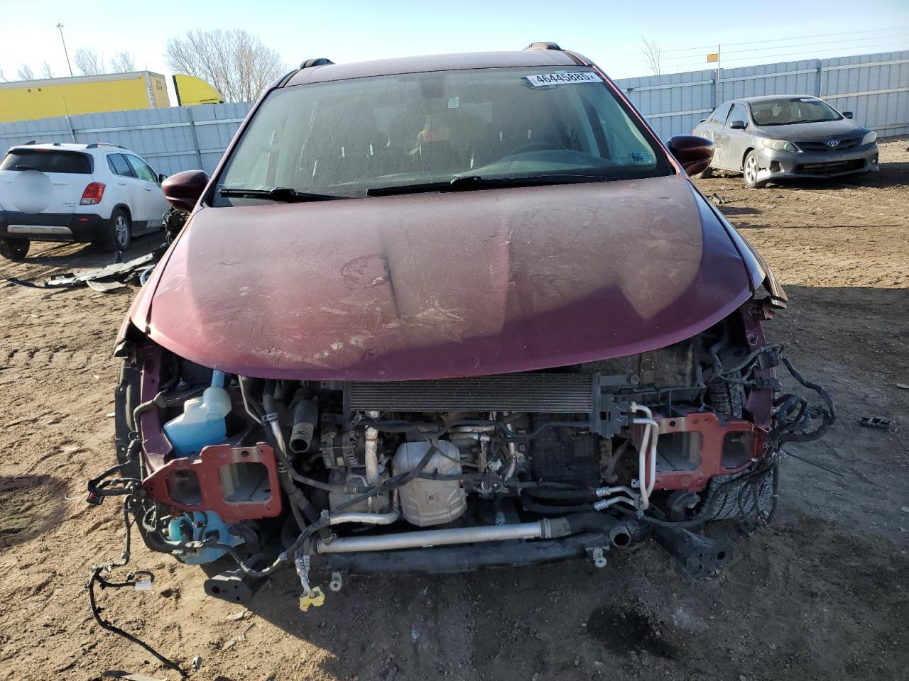 2017 Chrysler Pacifica - Image 5