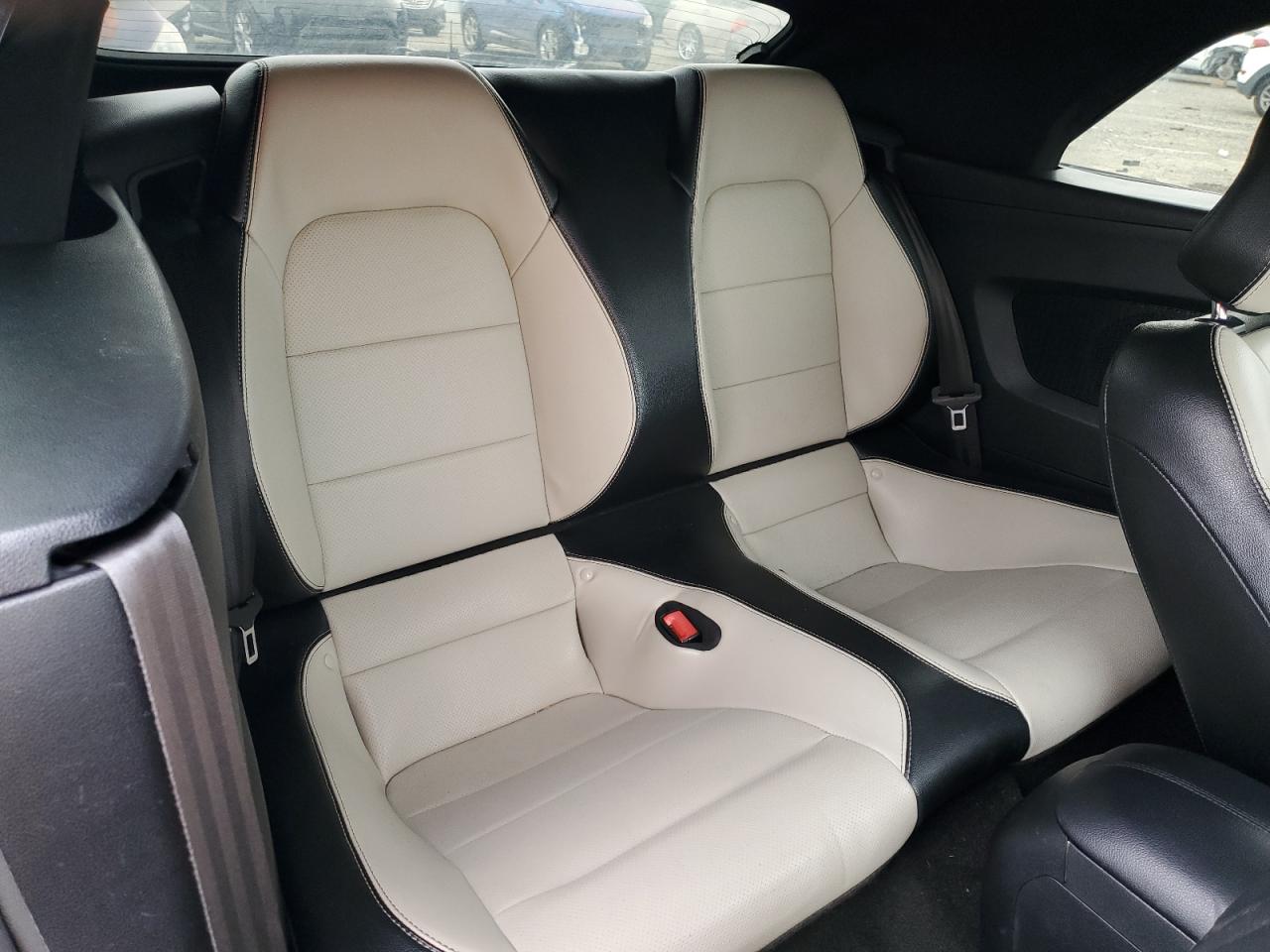 2018 Ford Mustang - Image 10