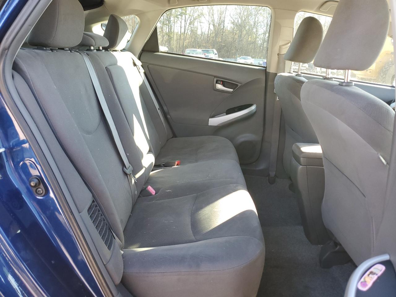 2011 Toyota Prius - Image 10