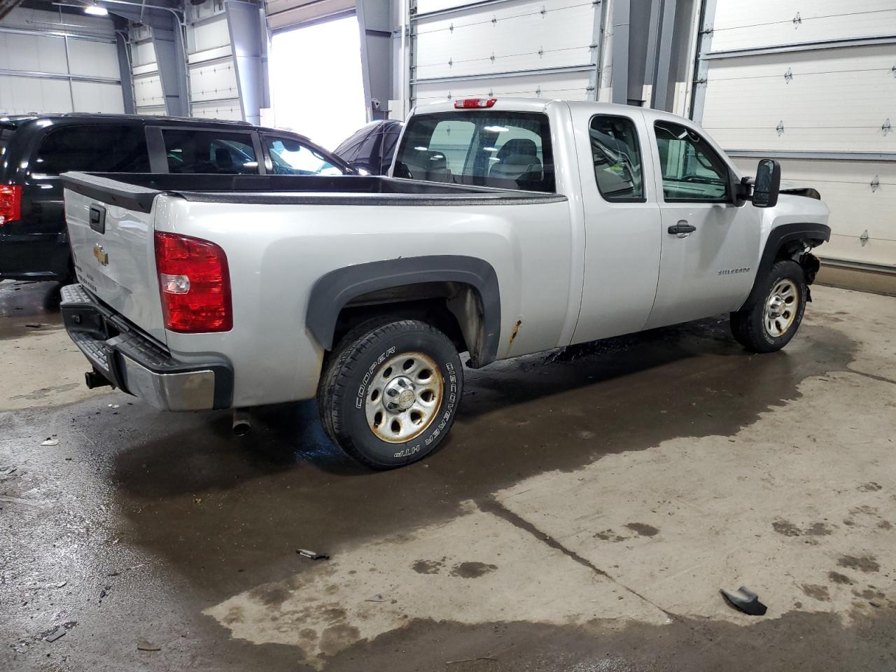 2010 Chevrolet Silverado - Image 3
