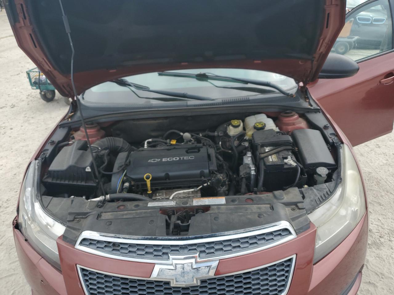 2013 Chevrolet Cruze - Image 12