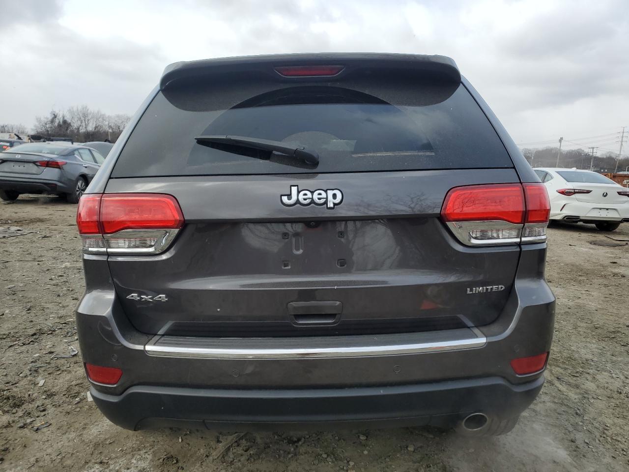 2019 Jeep Grand Cherokee - Image 6