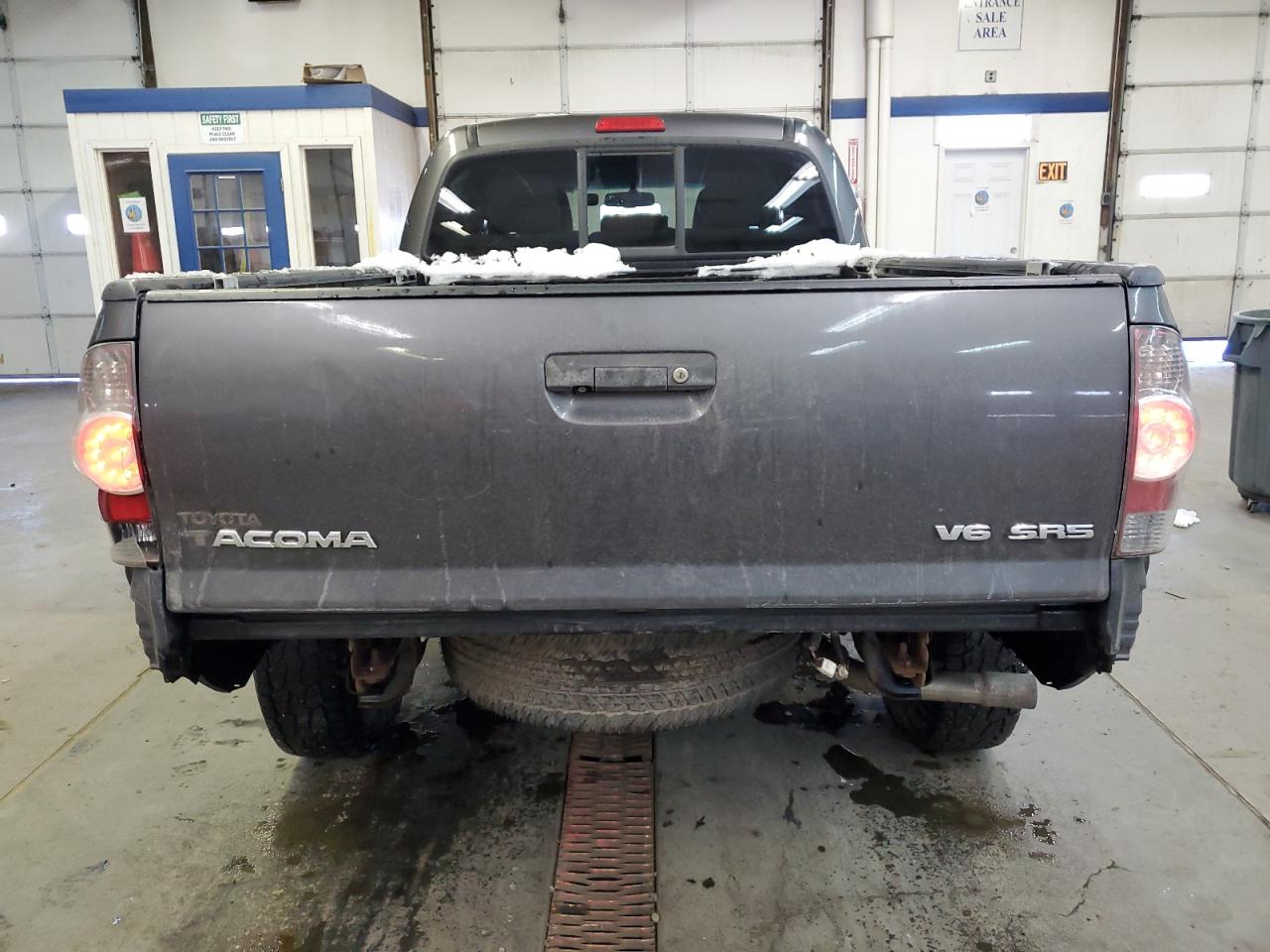 2013 Toyota Tacoma - Image 6