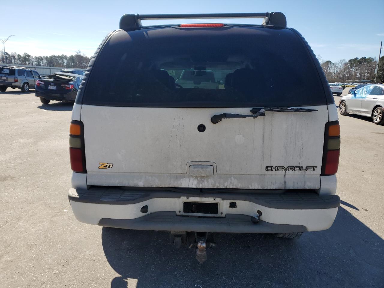 2004 Chevrolet Tahoe - Image 6