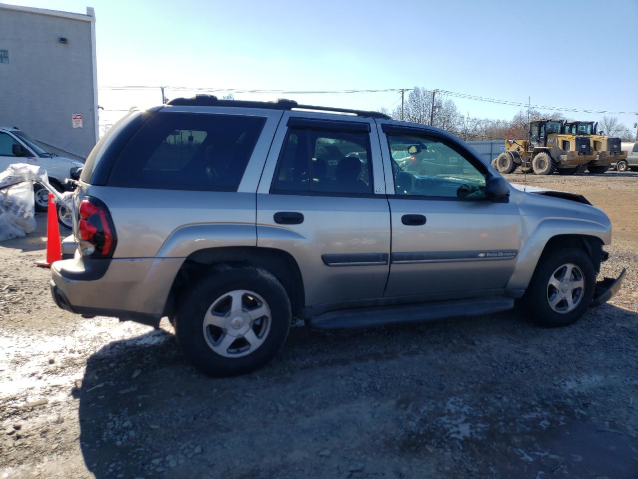 2002 Chevrolet TrailBlazer - Image 3