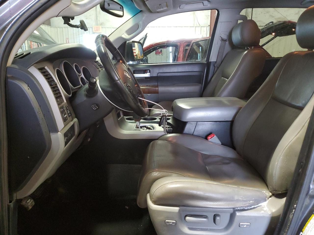 2013 Toyota Tundra - Image 7
