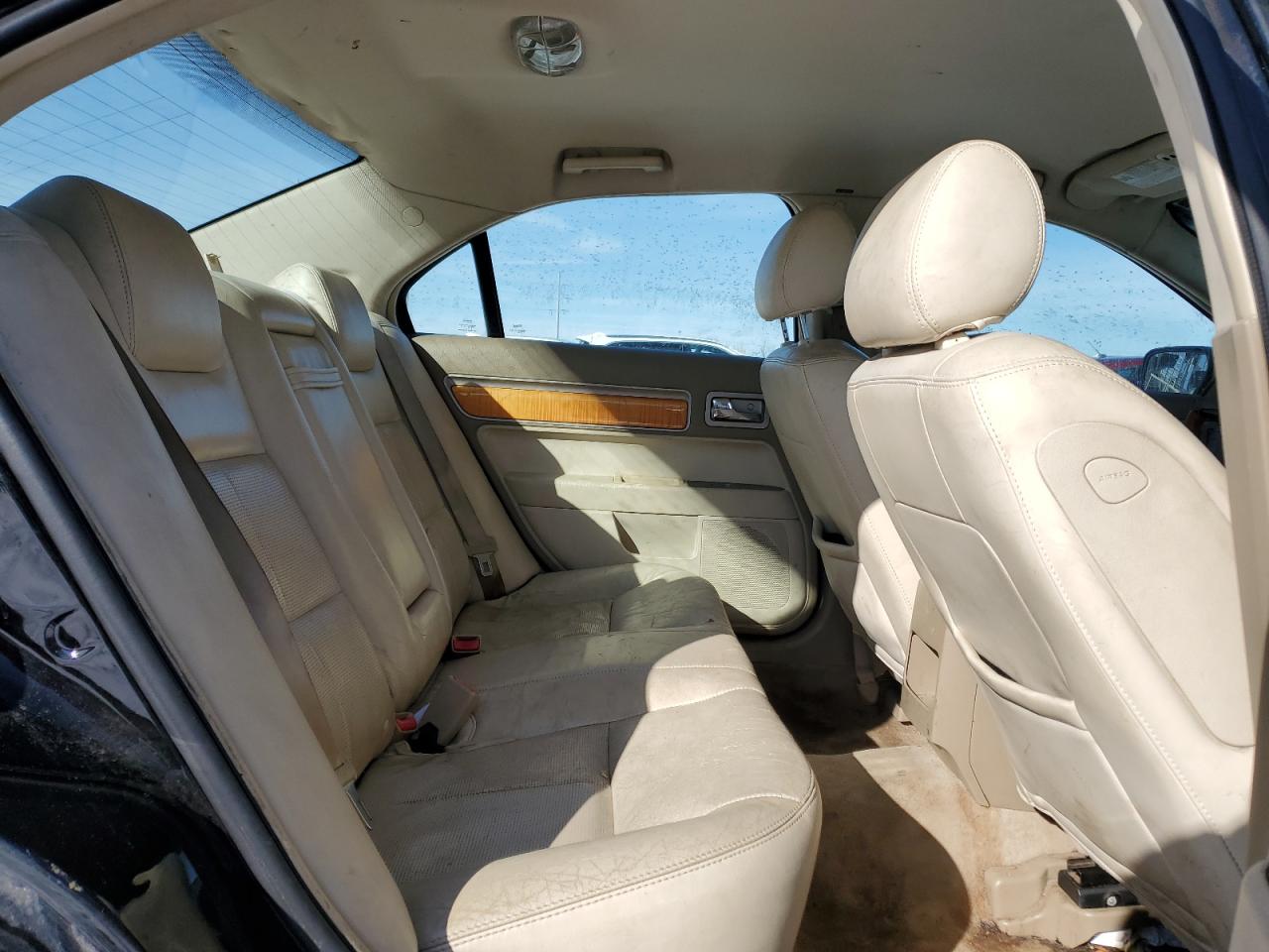 2007 Lincoln MKZ - Image 10
