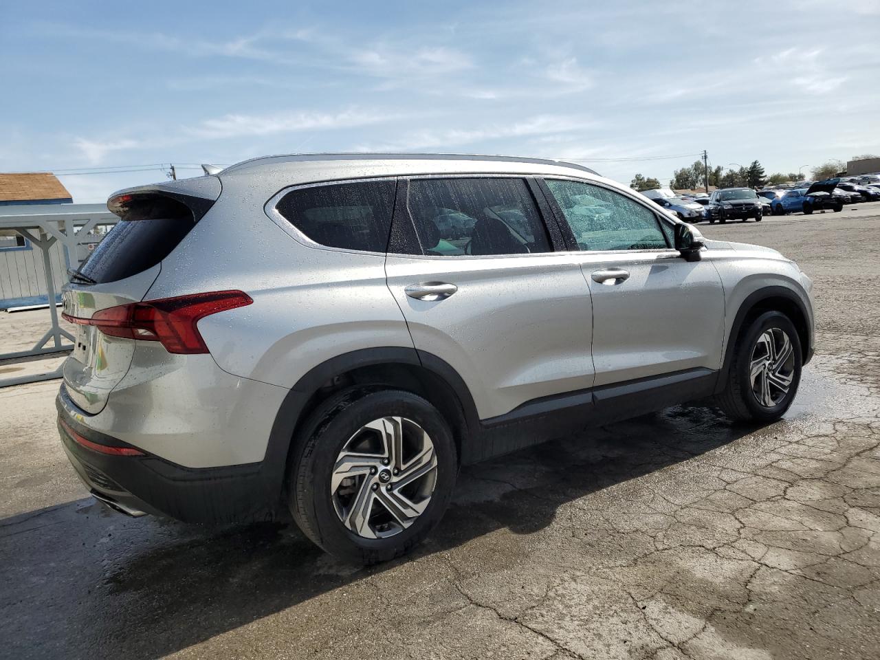 2023 Hyundai Santa Fe - Image 3