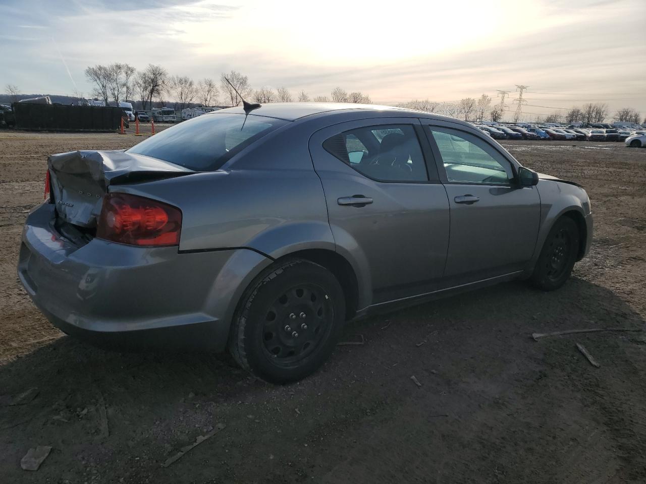 2012 Dodge Avenger - Image 3