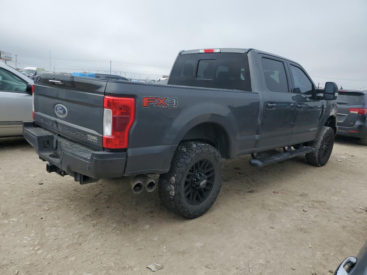 2019 Ford F250 - Image 3