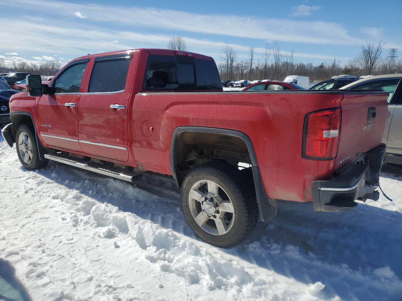 2016 GMC Sierra - Image 2
