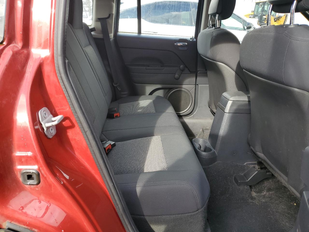 2010 Jeep Compass - Image 10