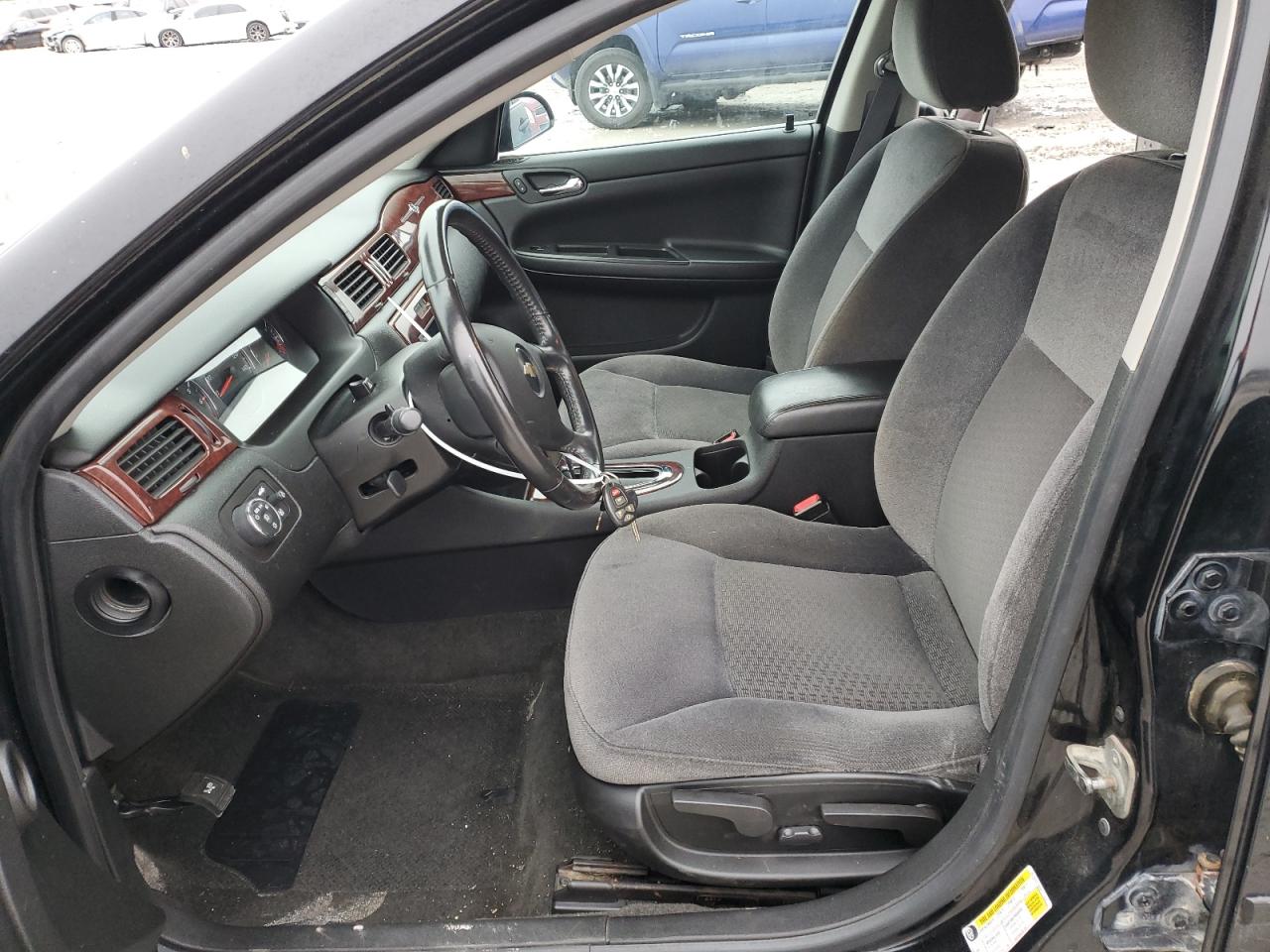 2009 Chevrolet Impala - Image 7