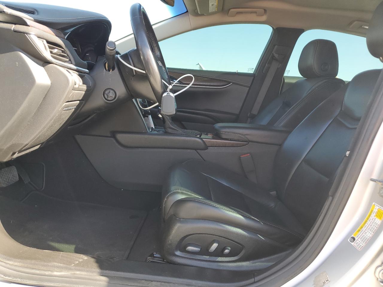 2019 Cadillac XTS - Image 7