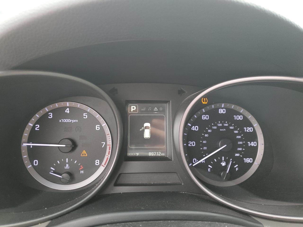 2018 Hyundai Santa Fe - Image 9