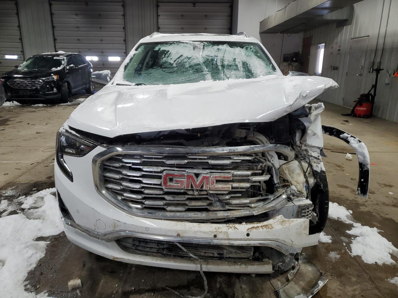 2018 GMC Terrain - Image 5