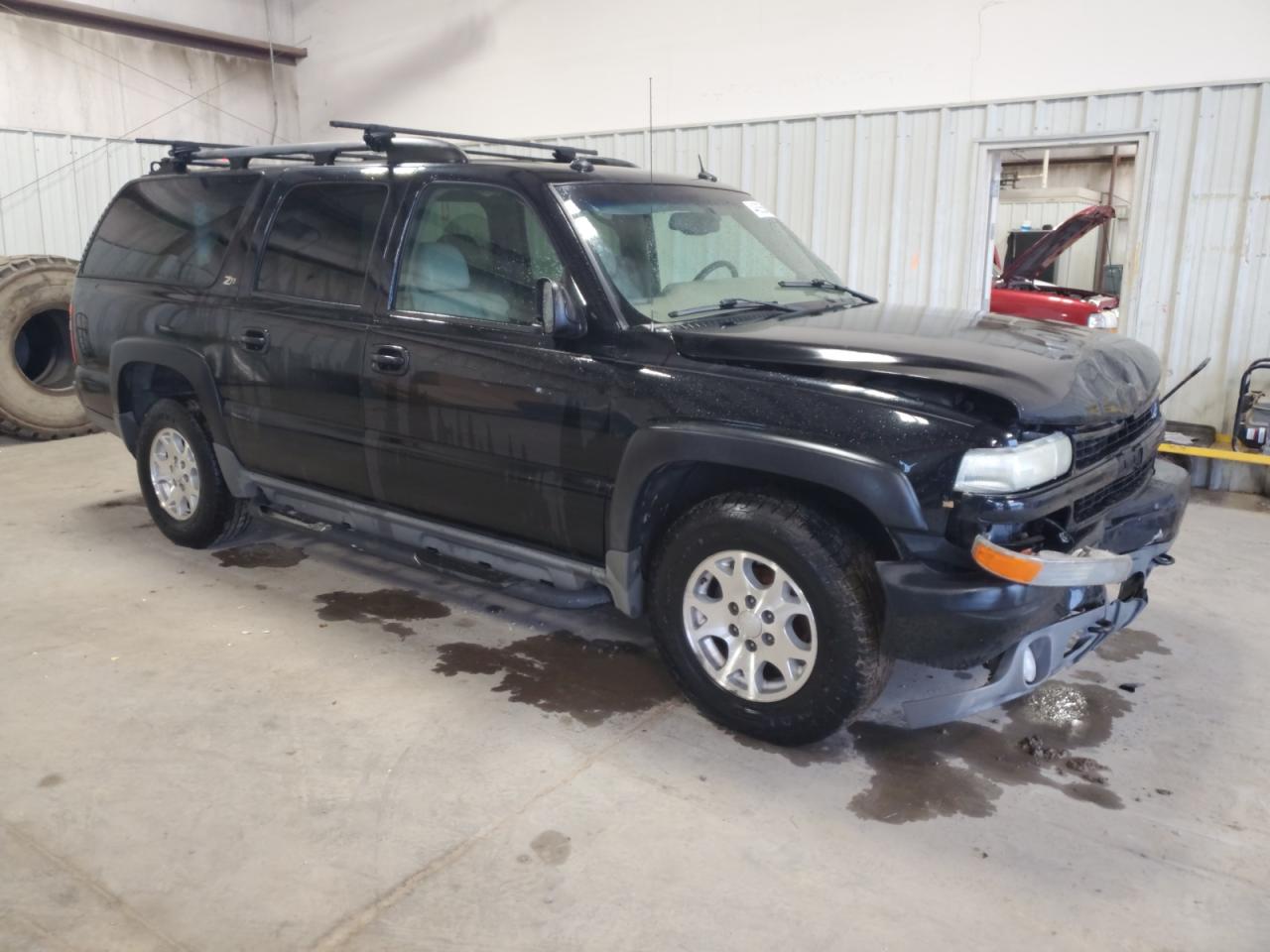 2003 Chevrolet Suburban - Image 4