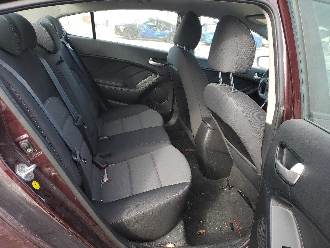 2017 Kia Forte - Image 10