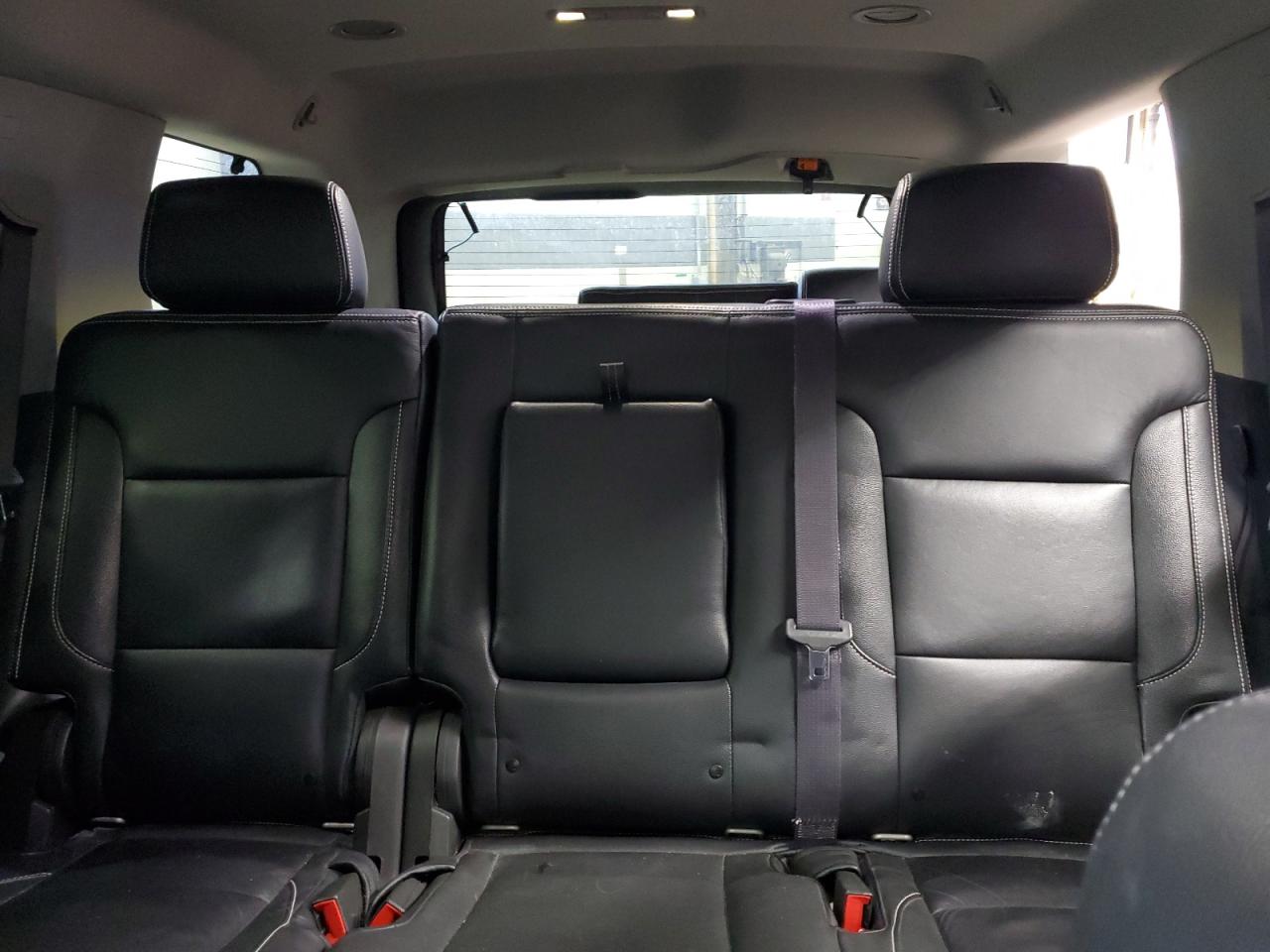 2016 GMC Yukon - Image 10