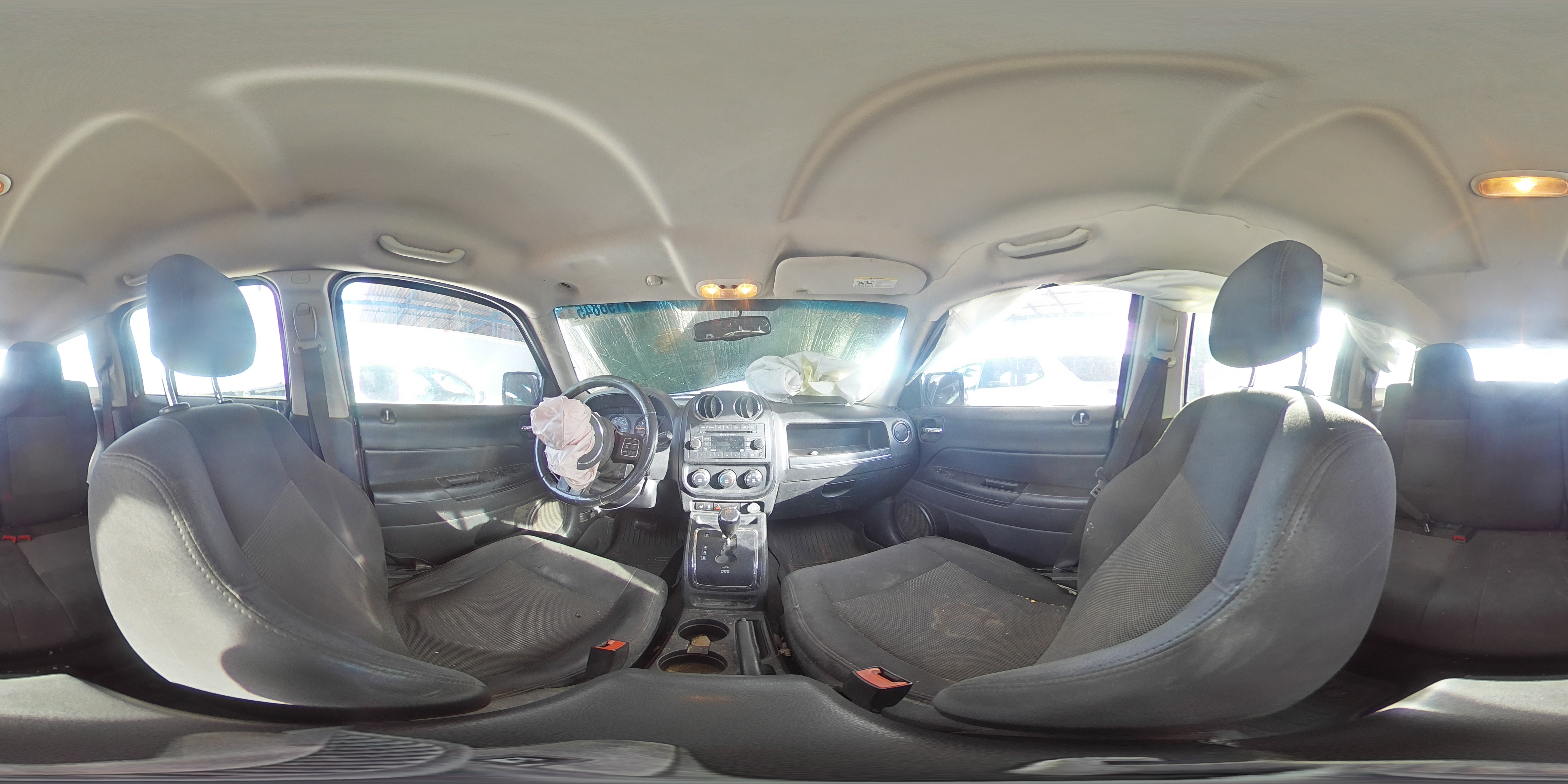 2015 Jeep Liberty (Patriot) - Image 13