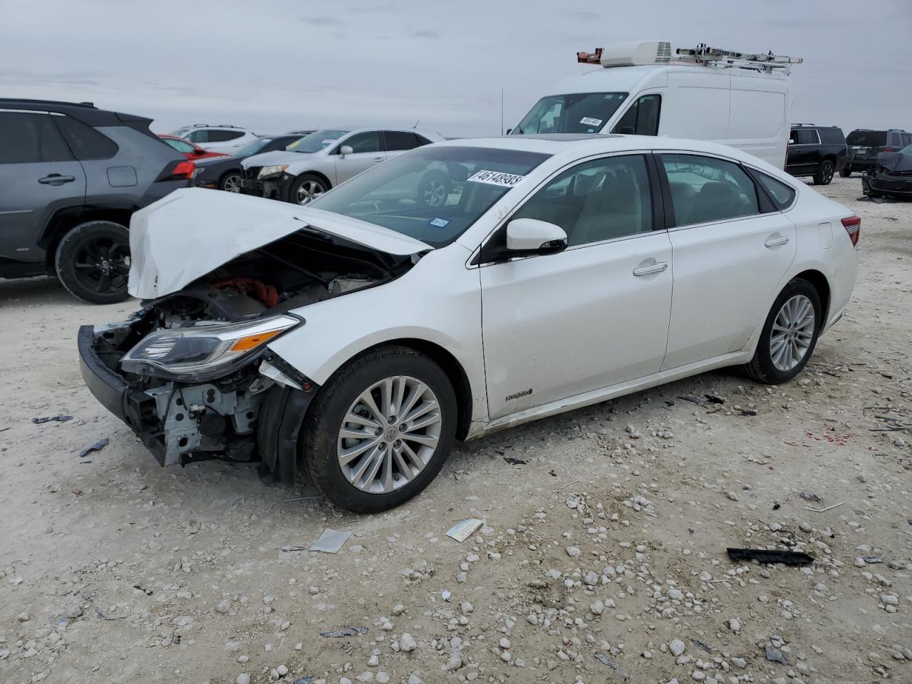 2014 Toyota Avalon - Image 1