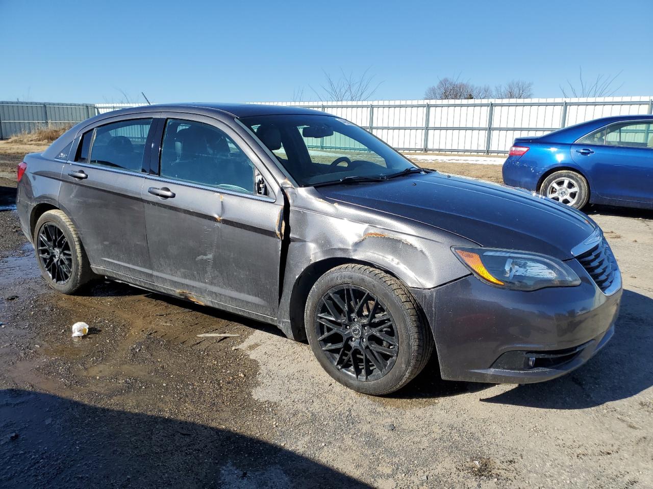 2014 Chrysler 200 - Image 4