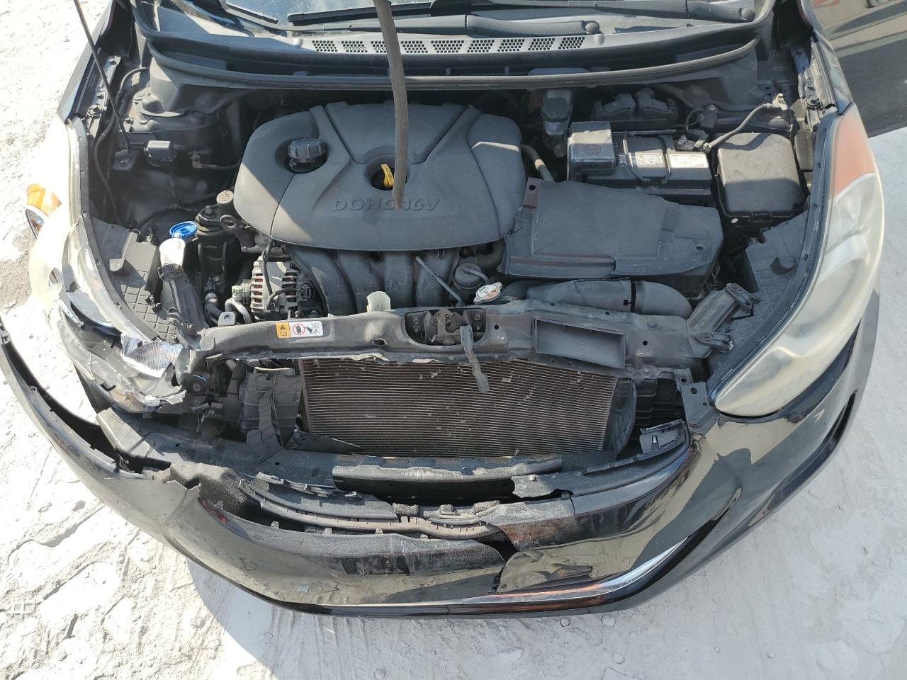 2013 Hyundai Elantra - Image 11