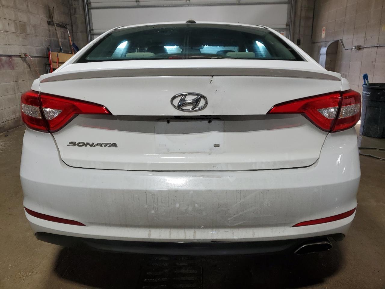 2017 Hyundai Sonata - Image 6
