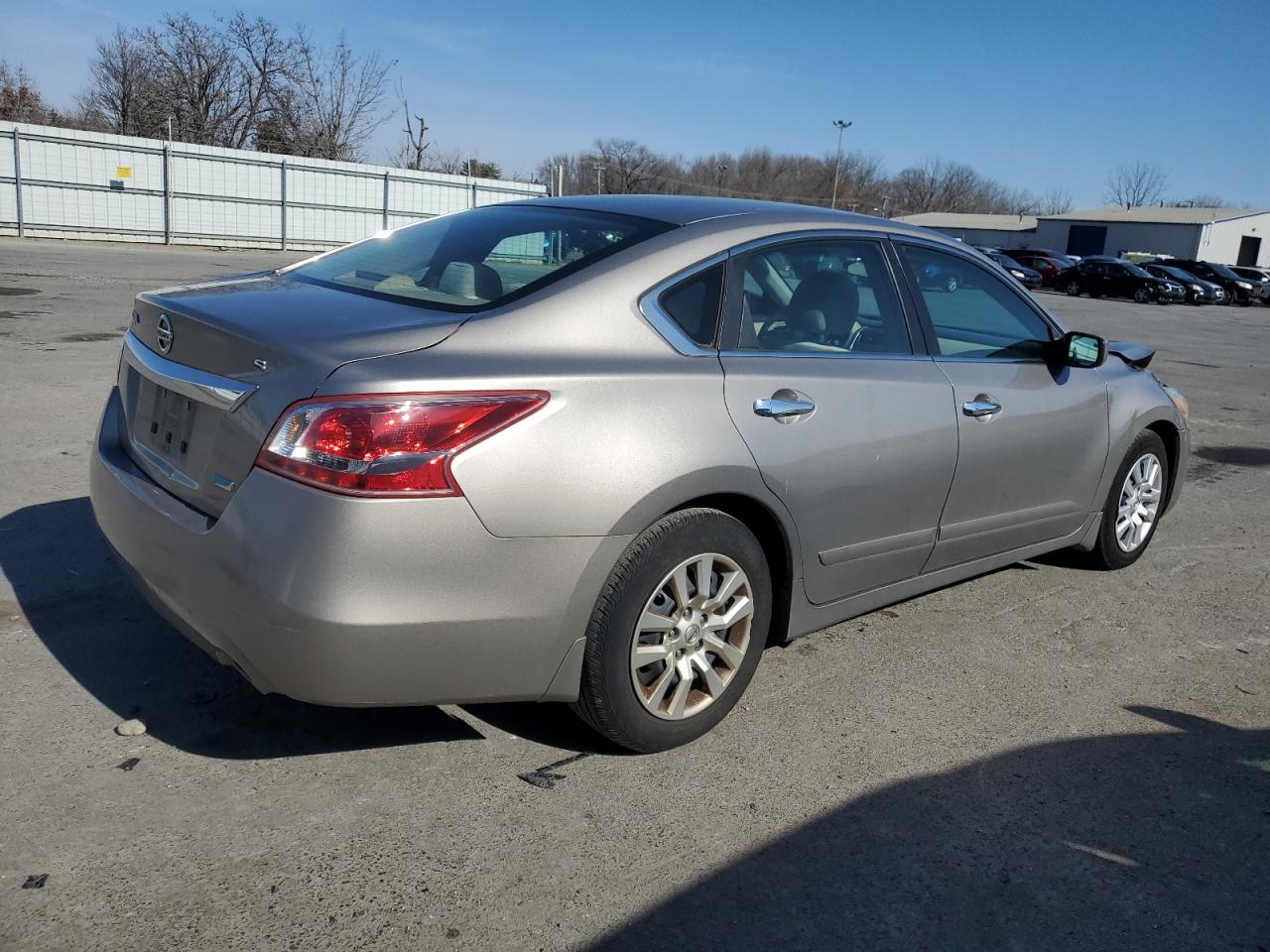 2013 Nissan Altima - Image 3