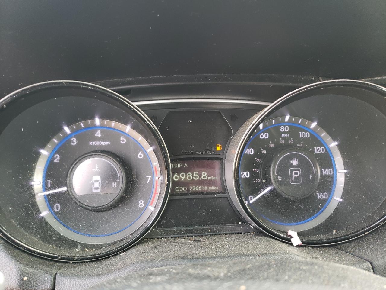 2013 Hyundai Sonata - Image 9