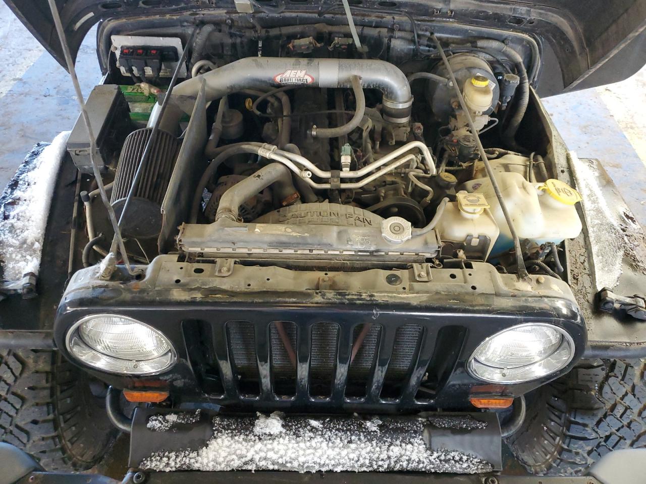 2005 Jeep Wrangler - Image 11