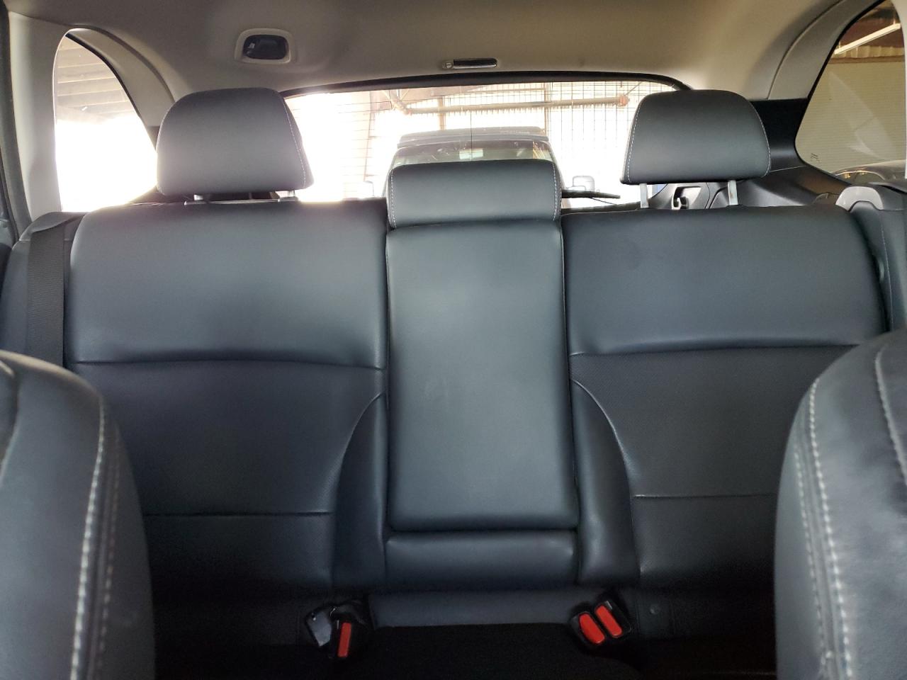 2016 Subaru Outback - Image 10