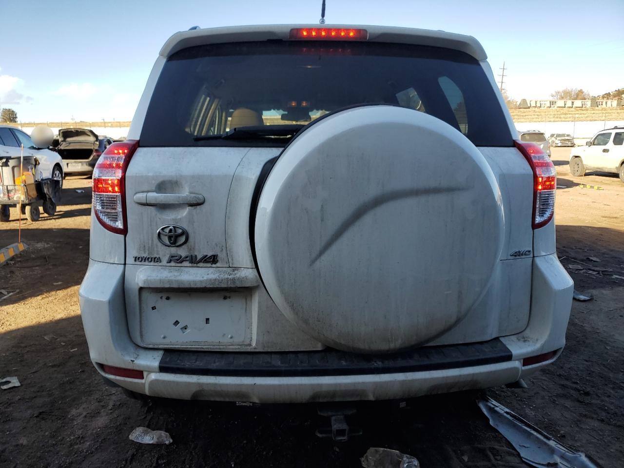 2010 Toyota RAV 4 - Image 6