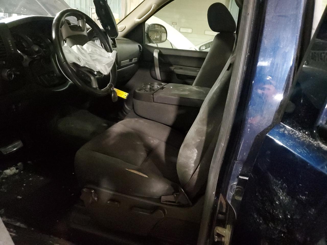 2010 Chevrolet Silverado - Image 7