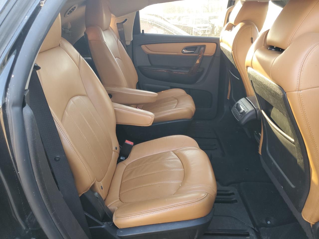 2014 Chevrolet Traverse - Image 12