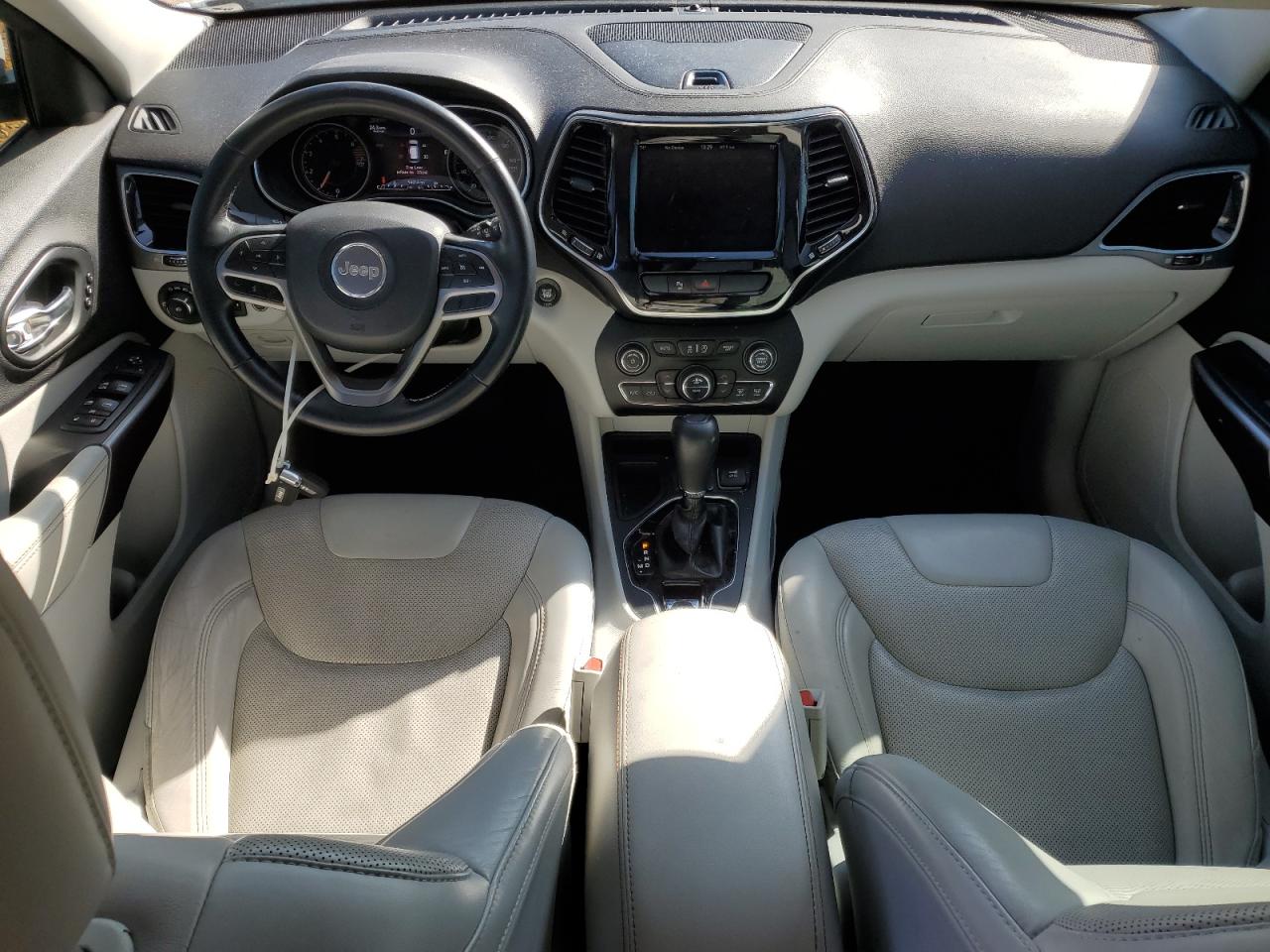 2019 Jeep Grand Cherokee - Image 8