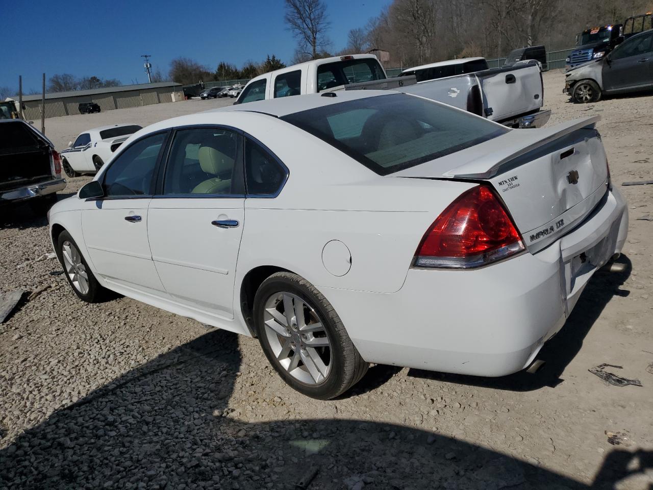 2016 Chevrolet Impala - Image 2